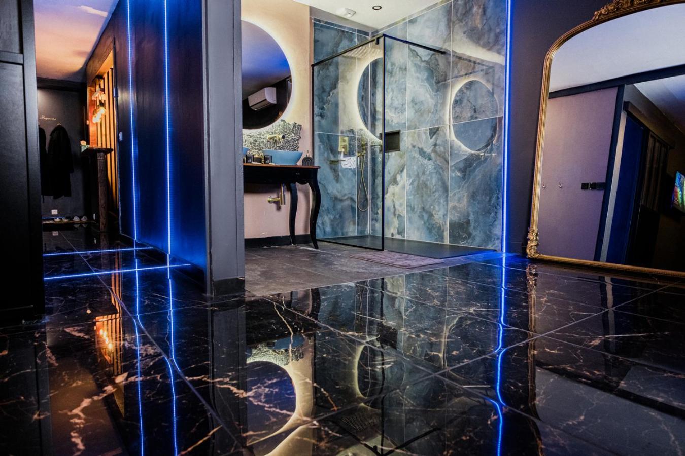 L Escale Jacuzzi Et Sauna Evreux Bagian luar foto